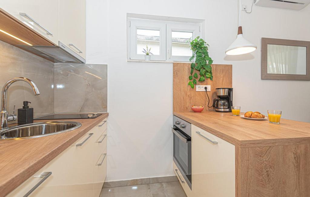 Holiday Home Gveric Vodice Ngoại thất bức ảnh
