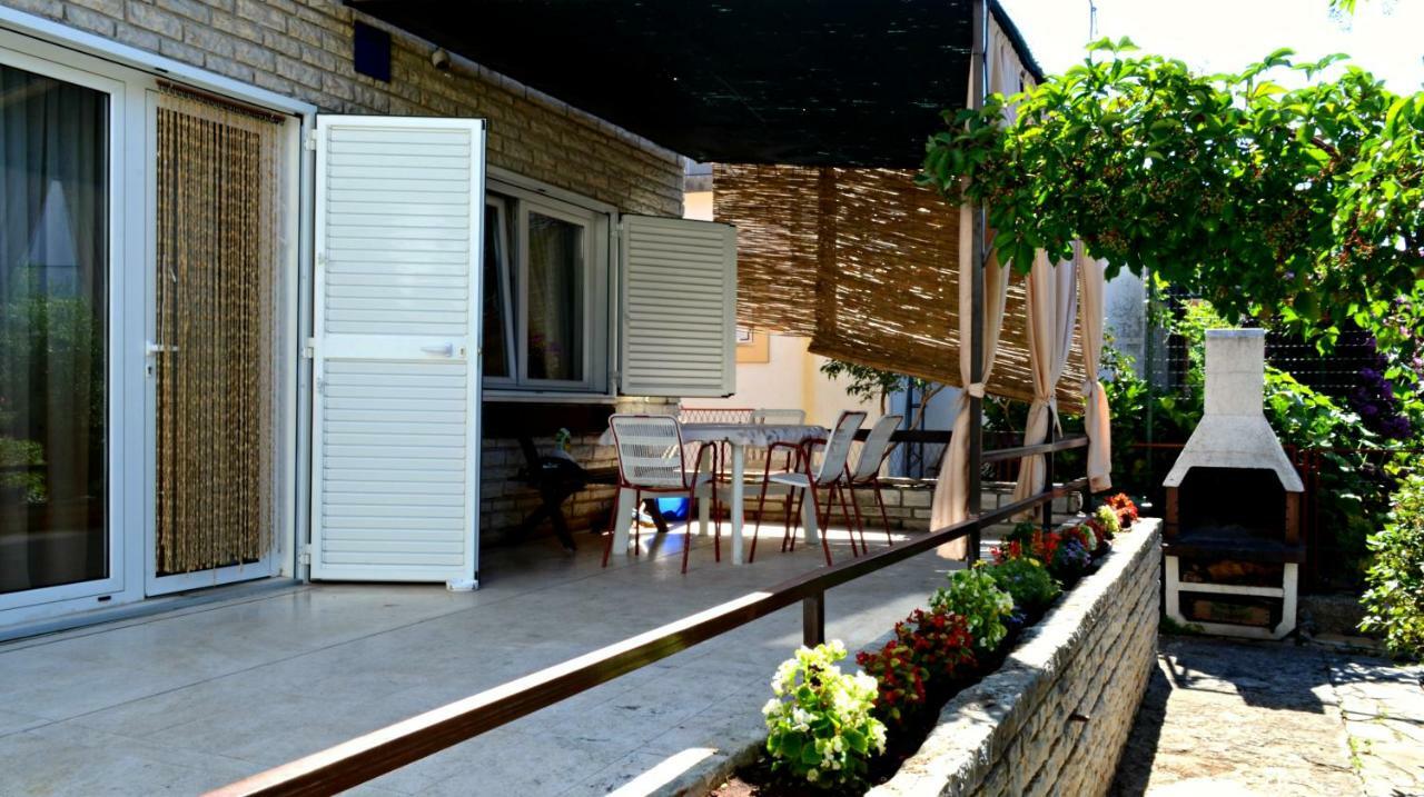 Holiday Home Gveric Vodice Ngoại thất bức ảnh